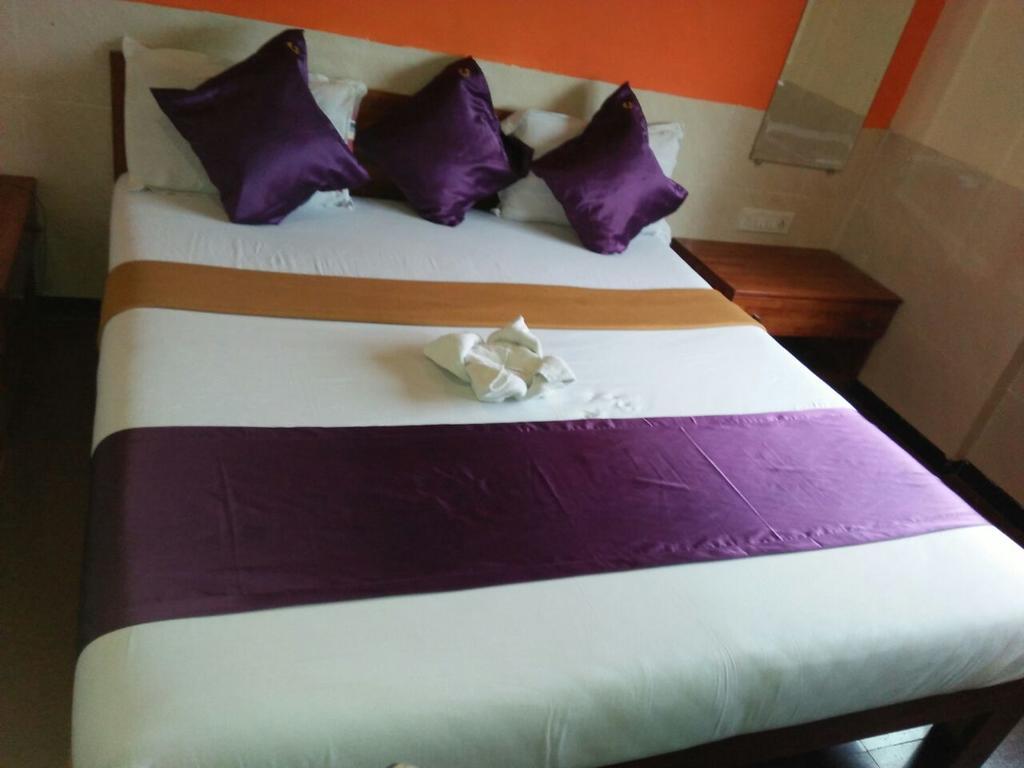 Hotel Q Deck مومباي المظهر الخارجي الصورة